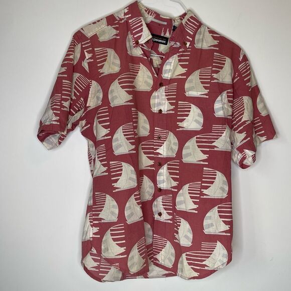 Reyn Spooner Red-White Sailboat Short Sleeve Button Down Shirt in Size Medium - Picture 6 of 6